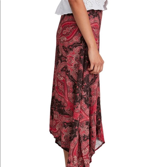 FREE PEOPLE “ AT THE SHORE SKIRT” - Picture 3 of 12